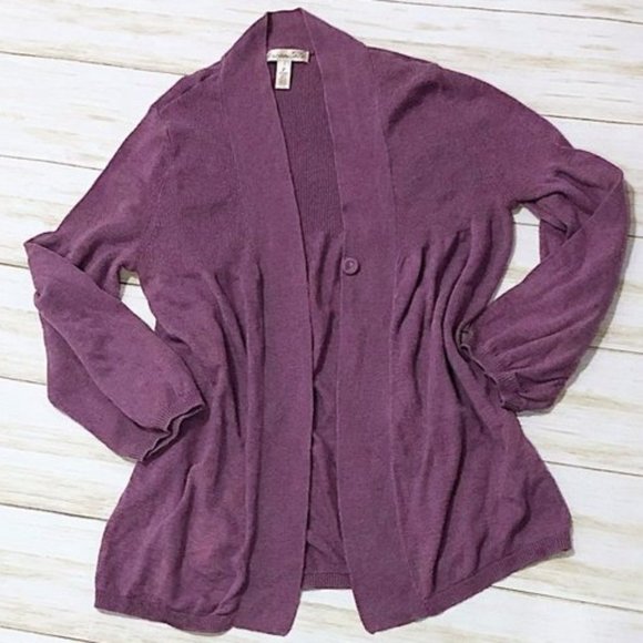 Aeropostale Sweaters - 3/$25 Aeropostale Lilac 3/4 Puff Sleeve Cardigan